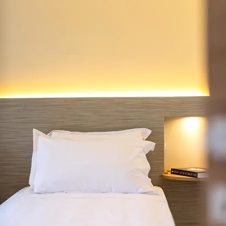 Saint Francois Aparthotel